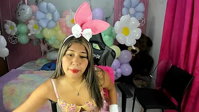 Mindy 19 online show from 31, 3, 2026