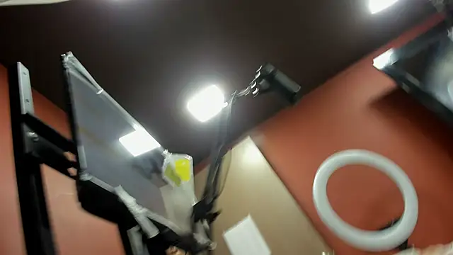 miss   taylor online show from 31, 10, 2025