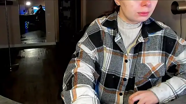 Snapshot of Di_na_Bell chatting on 7, 2, 2026 Di na Bell online show from 7, 2, 2026