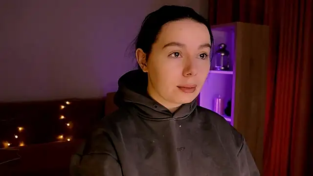 Snapshot of Di_na_Bell chatting on 15, 2, 2026 Di na Bell online show from 15, 2, 2026