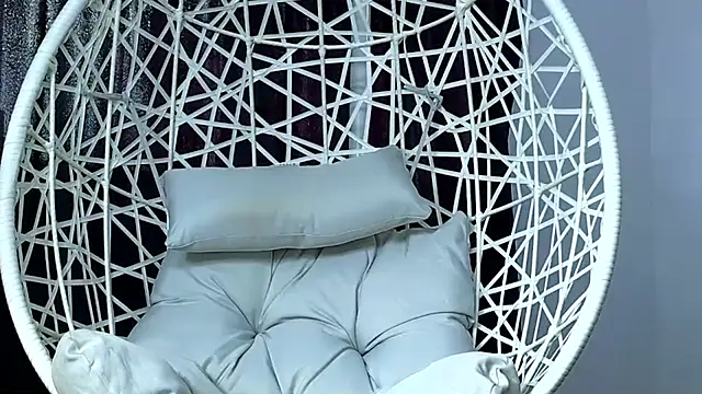 Snapshot of cuteeimy chatting on 5, 11, 2025 cuteeimy online show from 5, 11, 2025