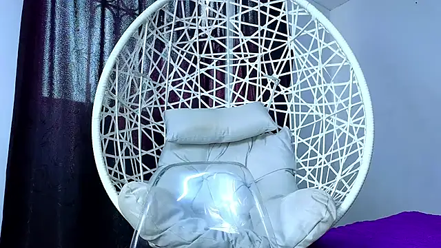 Snapshot of cuteeimy chatting on 16, 12, 2025 cuteeimy online show from 16, 12, 2025