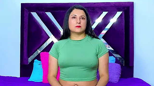 Snapshot of cuteeimy chatting on 5, 1, 2026 cuteeimy online show from 5, 1, 2026