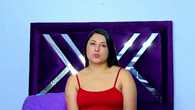 Snapshot of cuteeimy chatting on 6, 1, 2026 cuteeimy online show from 6, 1, 2026