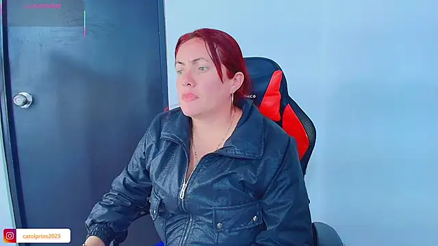 carolinhe  online show from 19, 11, 2025