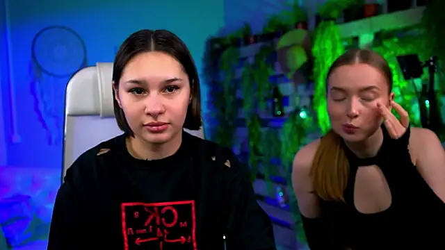 KimClarks  online show from 28, 2, 2026