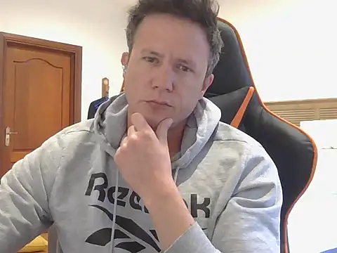 Snapshot of TroyDieselXXX chatting on 23, 9, 2025 TroyDieselXXX online show from 23, 9, 2025