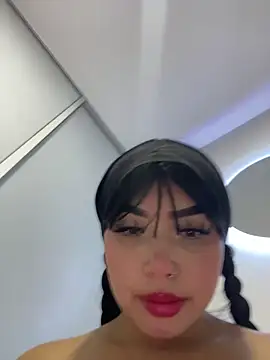 lucialauper  online show from 9, 6, 2026