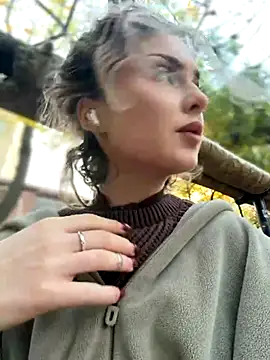 Snapshot of KellyKeler chatting on 2, 11, 2025 KellyKeler online show from 2, 11, 2025