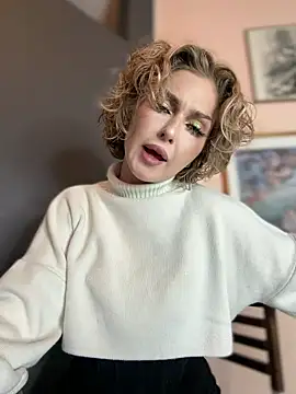 Snapshot of KellyKeler chatting on 13, 11, 2025 KellyKeler online show from 13, 11, 2025