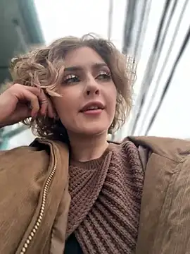 Snapshot of KellyKeler chatting on 14, 11, 2025 KellyKeler online show from 14, 11, 2025