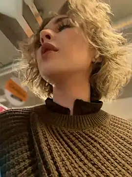 Snapshot of KellyKeler chatting on 29, 11, 2025 KellyKeler online show from 29, 11, 2025