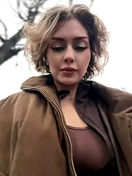 Snapshot of KellyKeler chatting on 1, 12, 2025 KellyKeler online show from 1, 12, 2025