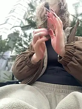 Snapshot of KellyKeler chatting on 10, 1, 2026 KellyKeler online show from 10, 1, 2026