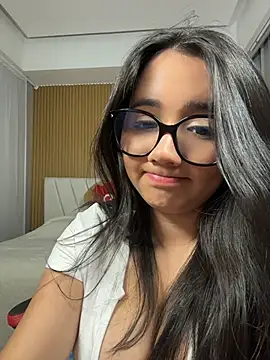 Michelle Zoe online show from 7, 7, 2026