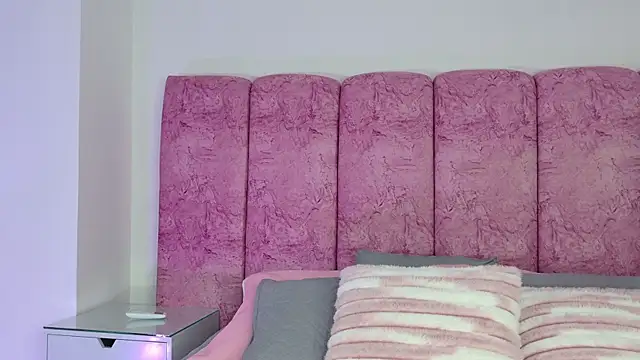 emmacurvy online show from 16, 1, 2026