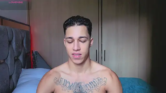 Snapshot of orionblaze69_ chatting on 4, 12, 2025 orionblaze69 online show from 4, 12, 2025