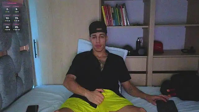 Snapshot of orionblaze69_ chatting on 18, 12, 2025 orionblaze69 online show from 18, 12, 2025