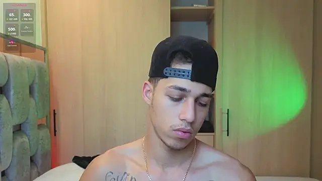 Snapshot of orionblaze69_ chatting on 18, 12, 2025 orionblaze69 online show from 18, 12, 2025