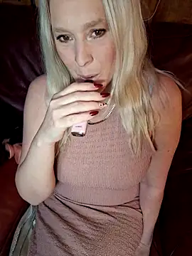 Bouncy-Bella28X online show from 9, 2, 2026