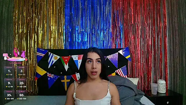 Snapshot of Alicee_Moonn chatting on 12, 6, 2026 Alicee Moonn online show from 12, 6, 2026