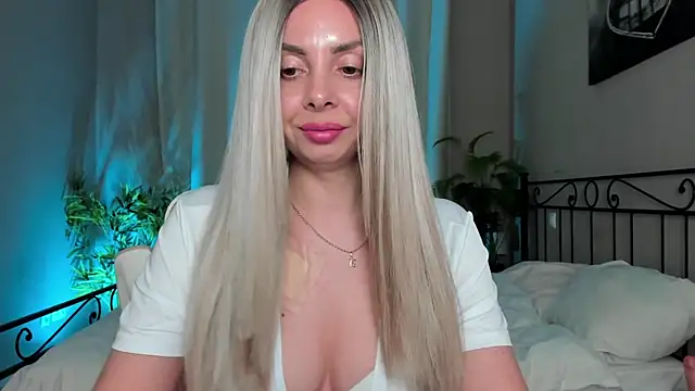 Snapshot of VelvetEliza chatting on 9, 6, 2026 VelvetEliza online show from 9, 6, 2026