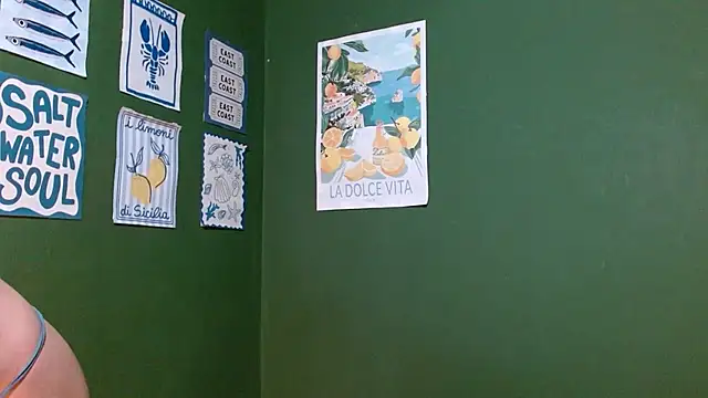 Roxiehood online show from 22, 11, 2025