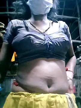 Snapshot of Tamilauntyhot chatting on 5, 10, 2025 Tamilauntyhot online show from 5, 10, 2025