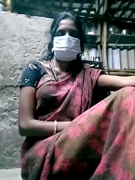 Snapshot of Tamilauntyhot chatting on 10, 10, 2025 Tamilauntyhot online show from 10, 10, 2025