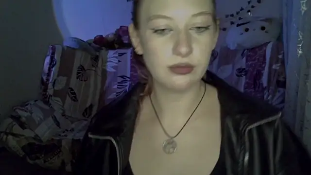 Lily Ember online show from 5, 12, 2025