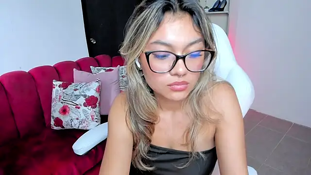 Snapshot of Tatiana_mendoza chatting on 20, 9, 2025 Tatiana mendoza online show from 20, 9, 2025
