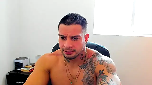 Snapshot of Marck_Mathews chatting on 16, 12, 2025 Marck Mathews online show from 16, 12, 2025