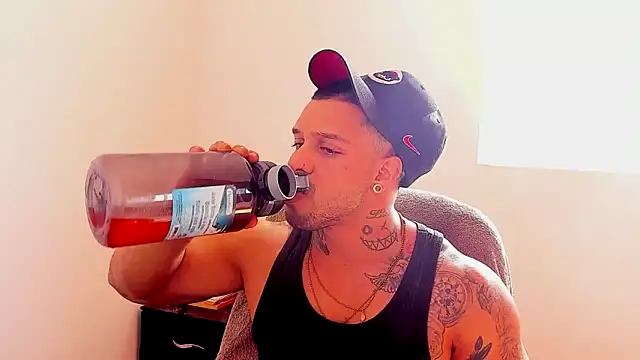 Snapshot of Marck_Mathews chatting on 18, 12, 2025 Marck Mathews online show from 18, 12, 2025