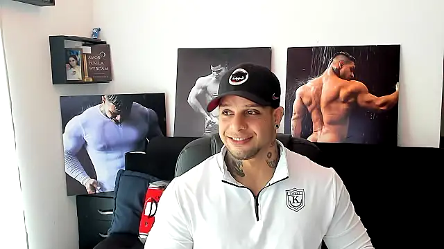 Snapshot of Marck_Mathews chatting on 6, 1, 2026 Marck Mathews online show from 6, 1, 2026