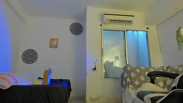 Darkknightx01 online show from 25, 9, 2025