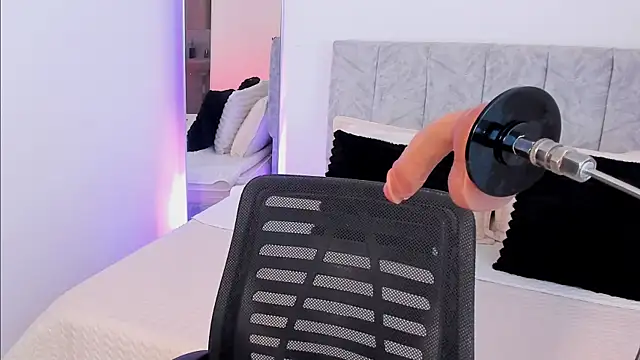 Snapshot of Taylormaxwell chatting on 16, 1, 2026 Taylormaxwell online show from 16, 1, 2026