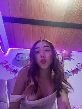 Snapshot of karol_cb chatting on 7, 10, 2025 karol cb online show from 7, 10, 2025