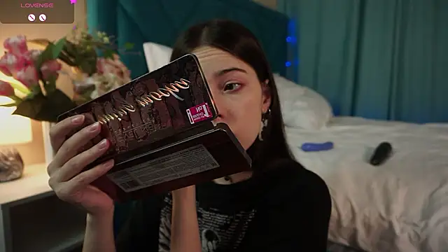 ywixos online show from 6, 3, 2026