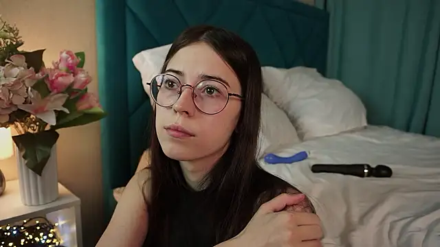 ywixos online show from 18, 3, 2026