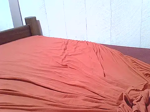 Luana sexy42 online show from 2, 3, 2026