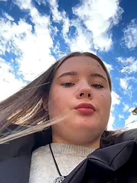 StephanieMur online show from 1, 10, 2025