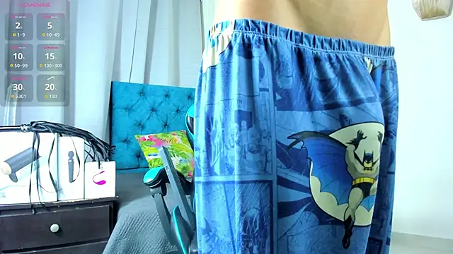 Snapshot of _taylor_black chatting on 16, 9, 2025  taylor black online show from 16, 9, 2025