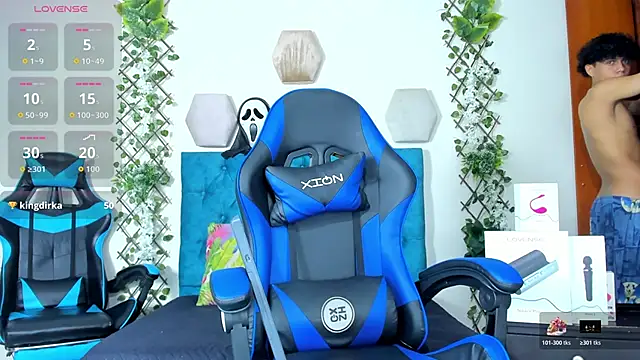 Snapshot of _taylor_black chatting on 30, 10, 2025  taylor black online show from 30, 10, 2025