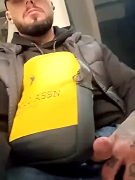 Snapshot of Barber33zk chatting on 24, 9, 2025 Barber33zk online show from 24, 9, 2025