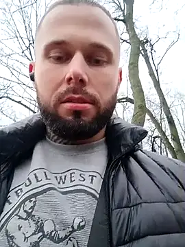 Snapshot of Barber33zk chatting on 11, 11, 2025 Barber33zk online show from 11, 11, 2025