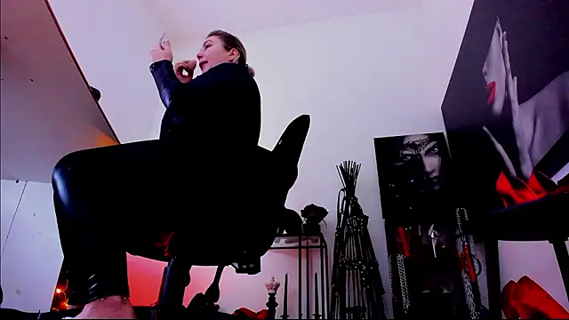 demisweet online show from 15, 1, 2026