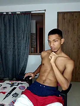 Snapshot of miguelmarcus chatting on 18, 9, 2025 miguelmarcus online show from 18, 9, 2025