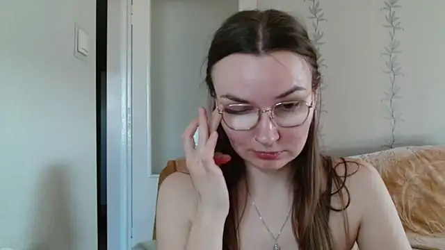 LooveELLYx online show from 19, 3, 2025