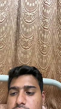 Snapshot of Ali_1302 chatting on 8, 10, 2025 Ali 1302 online show from 8, 10, 2025