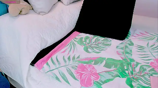 Snapshot of Kendraline1 chatting on 6, 6, 2026 Kendraline1 online show from 6, 6, 2026